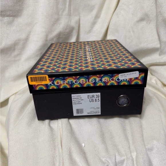 NIB 🌺 Kurt Geiger London Southbank Metallic Leather Platform Sneakers Sz 8.5 - Picture 11 of 12